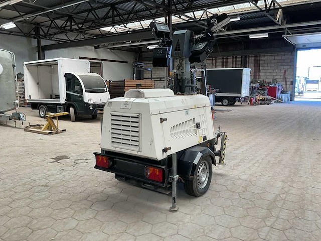 2013 tower light superlight vt1 floodlightset - afbeelding 6 van  12