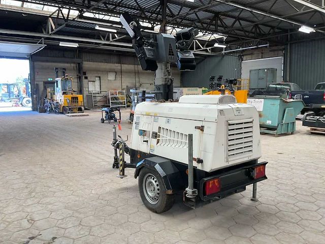 2013 tower light superlight vt1 floodlightset - afbeelding 7 van  12