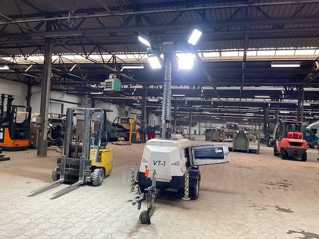 2013 tower light superlight vt1 floodlightset - afbeelding 8 van  12