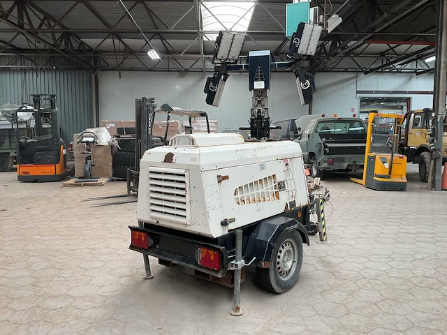 2013 tower light superlight vt1 floodlightset - afbeelding 7 van  13