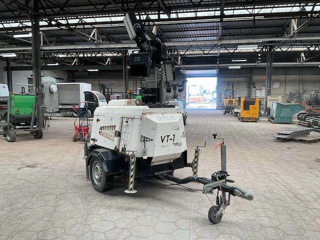 2013 tower light superlight vt1 floodlightset - afbeelding 8 van  13