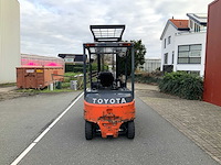 2013 toyota 8fbmt25 vorkheftruck - afbeelding 17 van  19