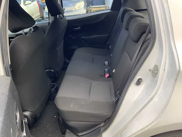 2013 toyota yaris personenauto - afbeelding 15 van  17