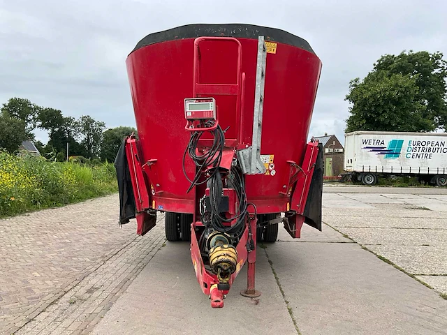 2013 trioliet solomix 2-2400l x range voermengwagen - afbeelding 22 van  28
