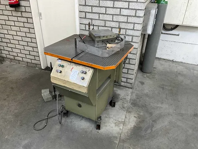 2013 tumakon tu 250/6 zaagmachine - afbeelding 3 van  7