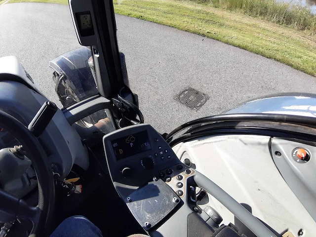 2013 valtra n143 direct twintrac vierwielaangedreven landbouwtractor - afbeelding 14 van  25