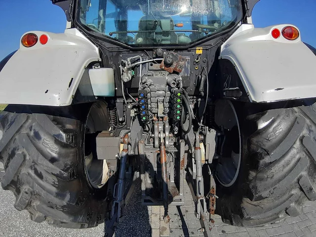 2013 valtra n143 direct twintrac vierwielaangedreven landbouwtractor - afbeelding 20 van  25