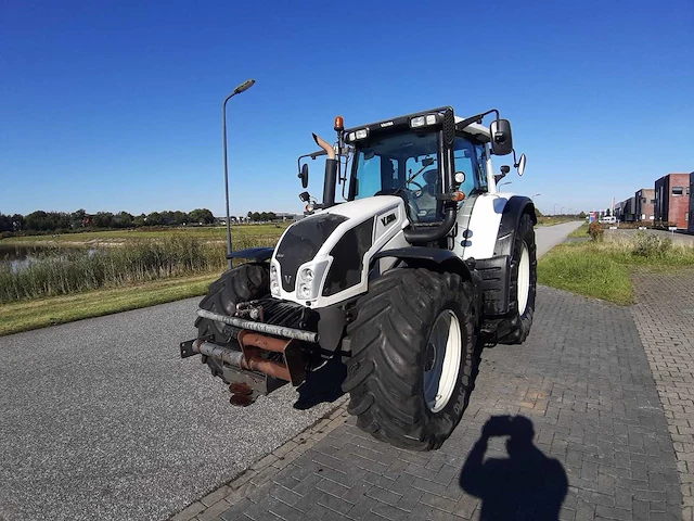 2013 valtra n143 direct twintrac vierwielaangedreven landbouwtractor - afbeelding 2 van  25