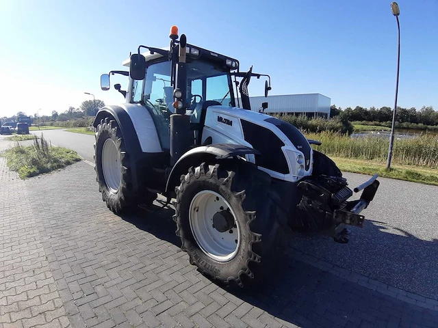 2013 valtra n143 direct twintrac vierwielaangedreven landbouwtractor - afbeelding 3 van  25