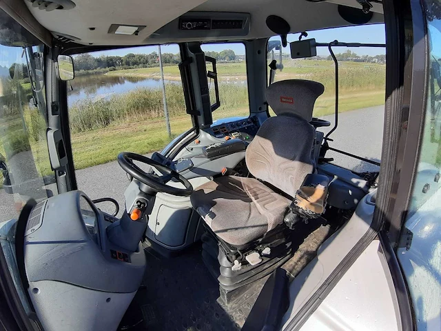 2013 valtra n143 direct twintrac vierwielaangedreven landbouwtractor - afbeelding 7 van  25