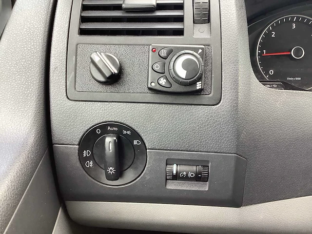 2013 volkswagen transporter kombi bedrijfswagen - afbeelding 8 van  17