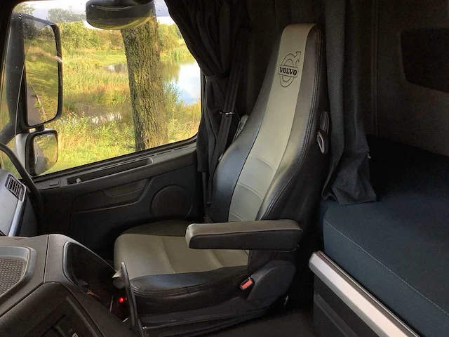 2013 volvo fh 510 zwaar transport vrachtwagen - afbeelding 4 van  25