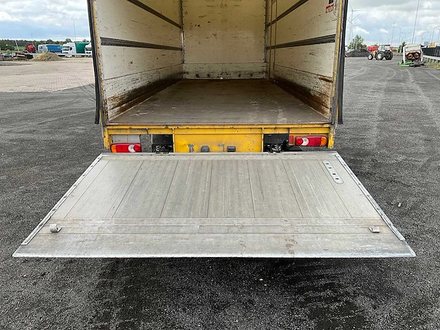 2013 volvo fl250 euro5 vrachtwagen met laadklep - afbeelding 14 van  38