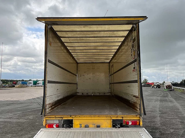2013 volvo fl250 euro5 vrachtwagen met laadklep - afbeelding 15 van  38
