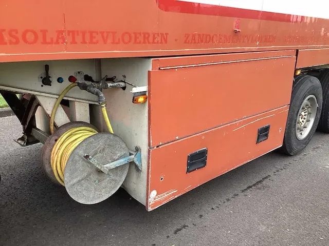 2013 volvo vrachtwagen/cementvloeren trailer combinatie - afbeelding 4 van  33