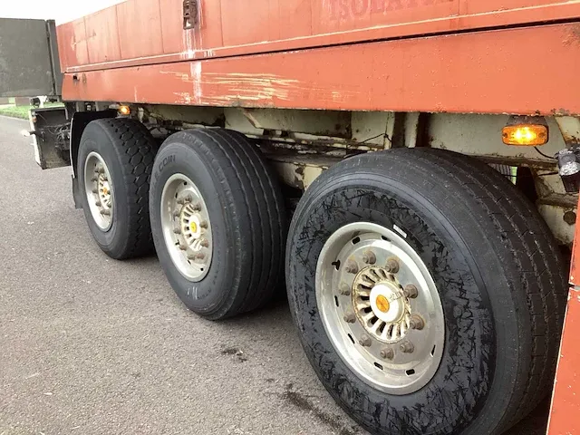 2013 volvo vrachtwagen/cementvloeren trailer combinatie - afbeelding 22 van  33