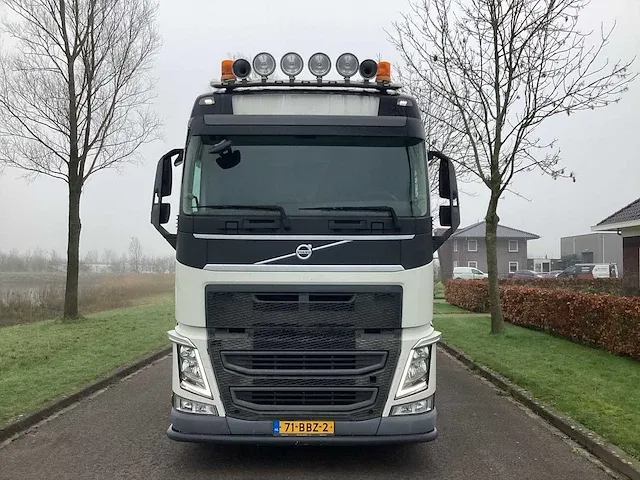 2013 volvo vrachtwagen/cementvloeren trailer combinatie - afbeelding 12 van  33
