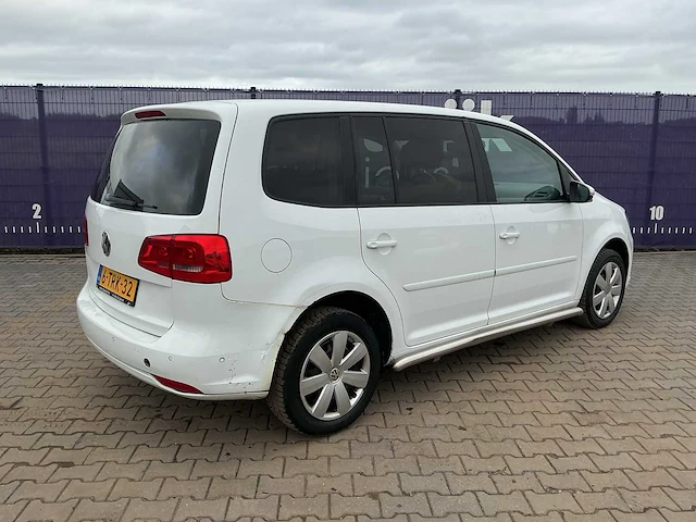 2014 - volkswagen - touran - 2.0 tdi comfl. bluem - personenauto - afbeelding 10 van  15