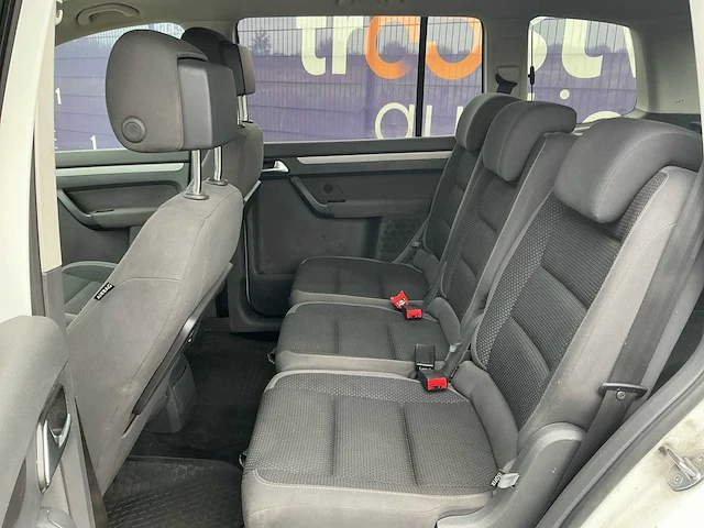 2014 - volkswagen - touran - 2.0 tdi comfl. bluem - personenauto - afbeelding 12 van  15
