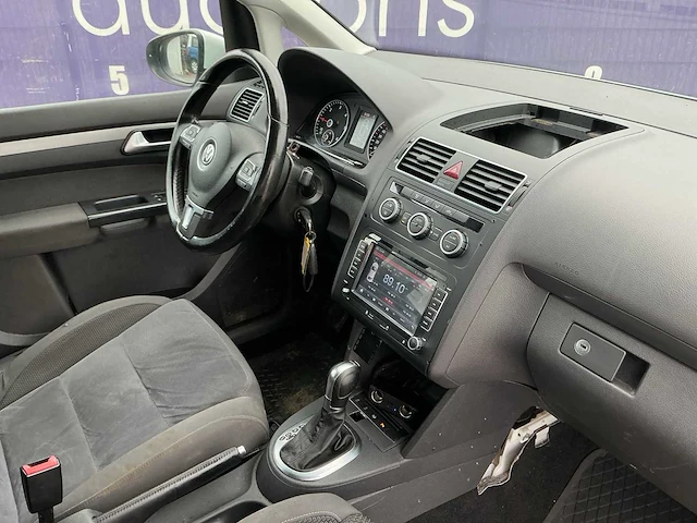 2014 - volkswagen - touran - 2.0 tdi comfl. bluem - personenauto - afbeelding 14 van  15
