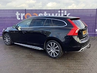 2014 - volvo - v60 - 2.4 d6 awd pl.i sum. - personenauto - afbeelding 22 van  28