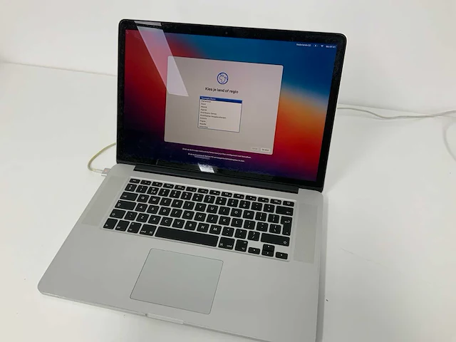 2014 apple 15-inch macbook pro mgxa2n/a laptop - afbeelding 1 van  4
