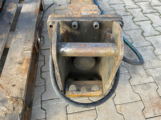 2014 atlas copco sb302 hydraulische breekhamer - afbeelding 5 van  8