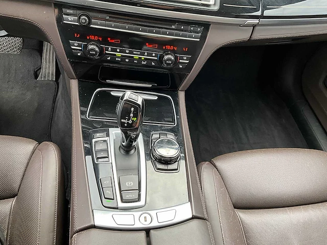 2014 bmw activehybrid 7 personenauto marge - afbeelding 22 van  58