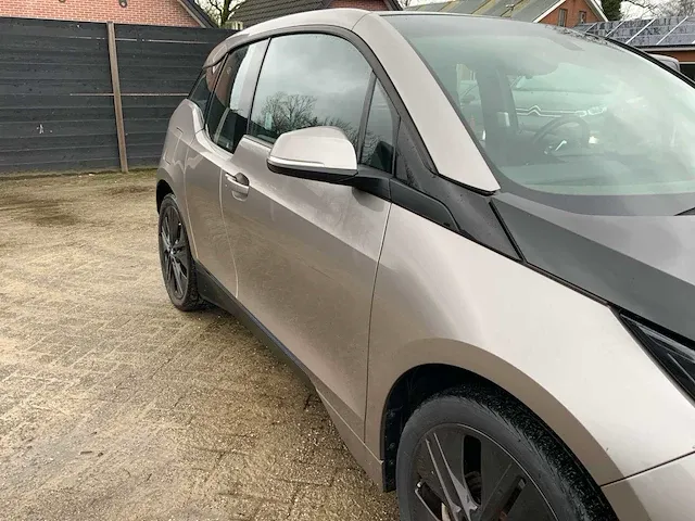 2014 bmw i i3 basis comfort 22 kwh personenauto - afbeelding 17 van  31