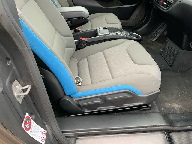 2014 bmw i i3 basis comfort 22 kwh personenauto - afbeelding 19 van  31
