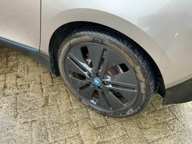 2014 bmw i i3 basis comfort 22 kwh personenauto - afbeelding 29 van  31