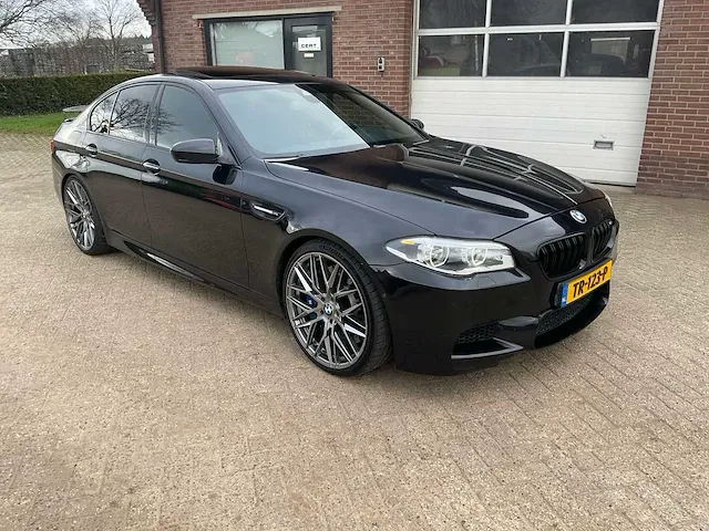 2014 bmw m5 5-serie sedan personenauto - afbeelding 2 van  41