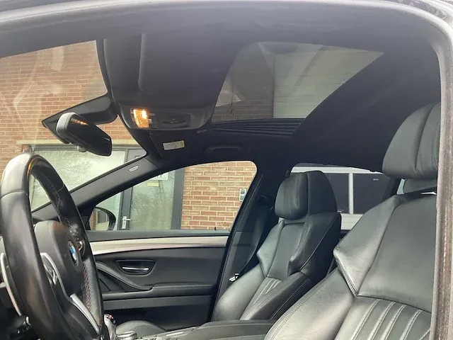 2014 bmw m5 5-serie sedan personenauto - afbeelding 25 van  41