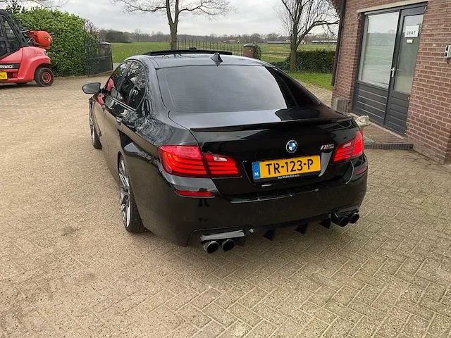 2014 bmw m5 5-serie sedan personenauto - afbeelding 37 van  41