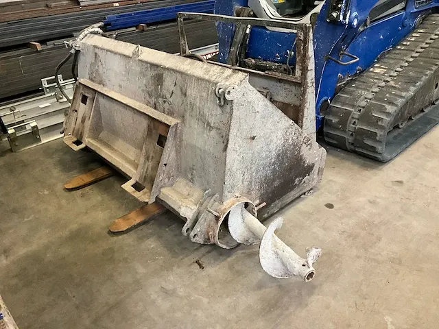 2014 bobcat t770 rups schranklader - afbeelding 2 van  13