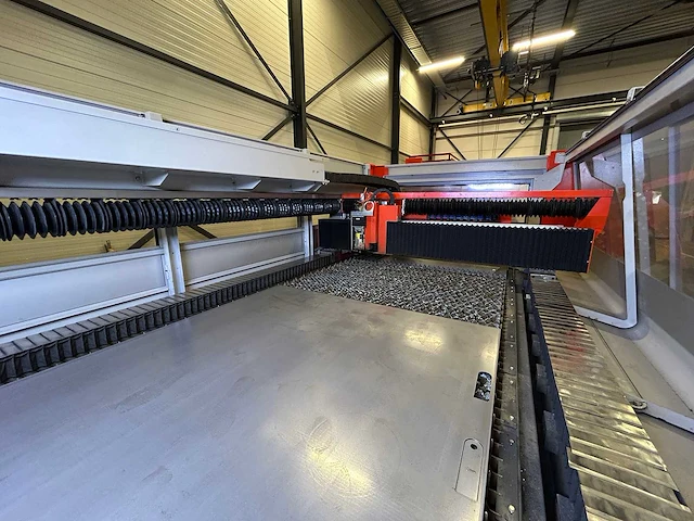 2014 bystronic autonom 3015 6 kw. lasersnijmachine - afbeelding 3 van  37