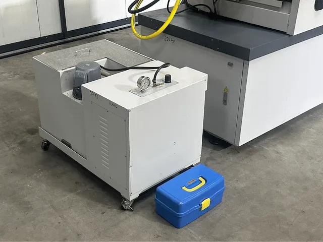 2014 castek ed-24nc startgat erodeermachine, elektrode 0;3-3mm - afbeelding 6 van  19