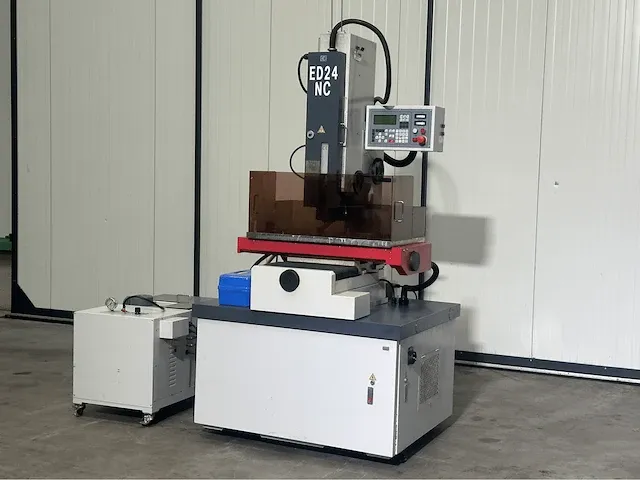2014 castek ed-24nc startgat erodeermachine, elektrode 0;3-3mm - afbeelding 12 van  19