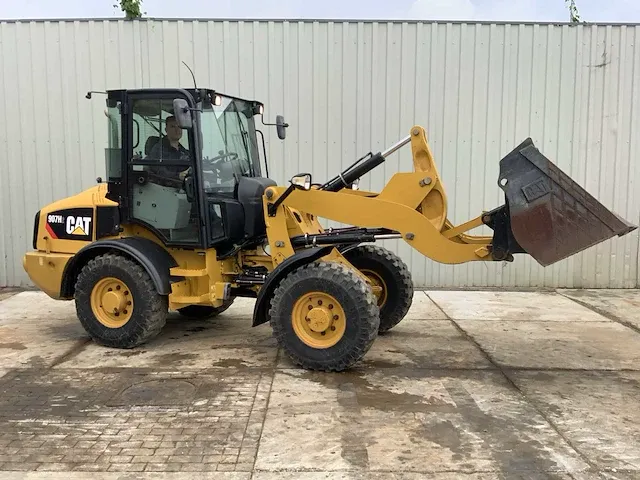 2014 caterpillar 907h shovel - afbeelding 1 van  29
