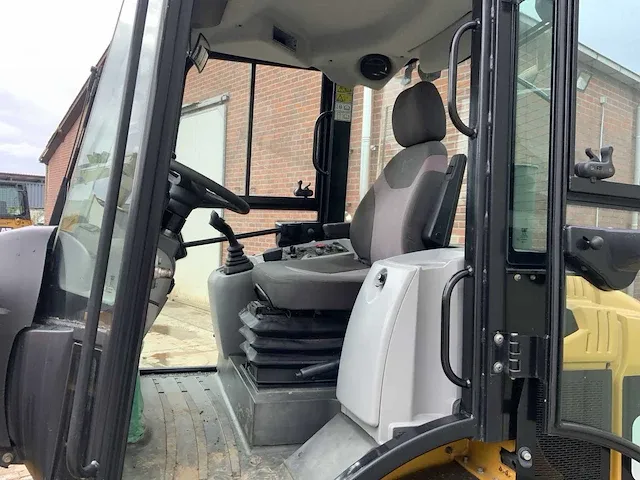 2014 caterpillar 907h shovel - afbeelding 17 van  29