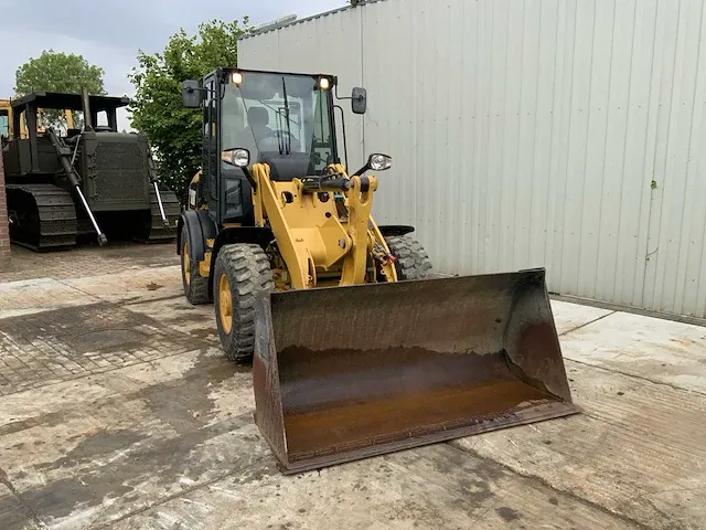 2014 caterpillar 907h shovel - afbeelding 24 van  29