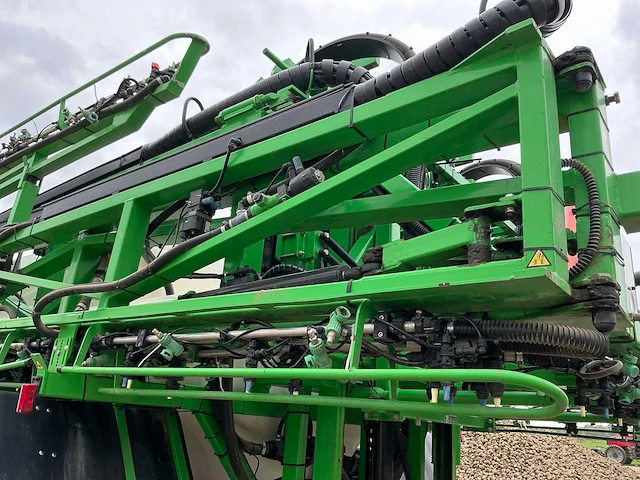 2014 chd f4139a veldspuit - afbeelding 14 van  56