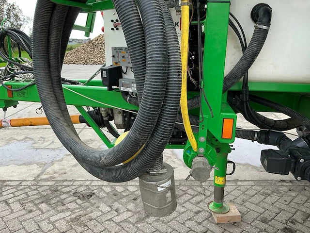 2014 chd f4139a veldspuit - afbeelding 33 van  56