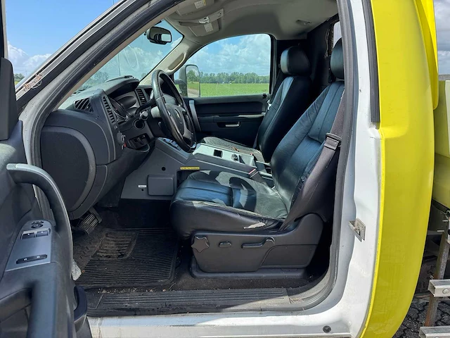 2014 chevrolet silverado 2500 hd duramax bedrijfswagen - afbeelding 9 van  28