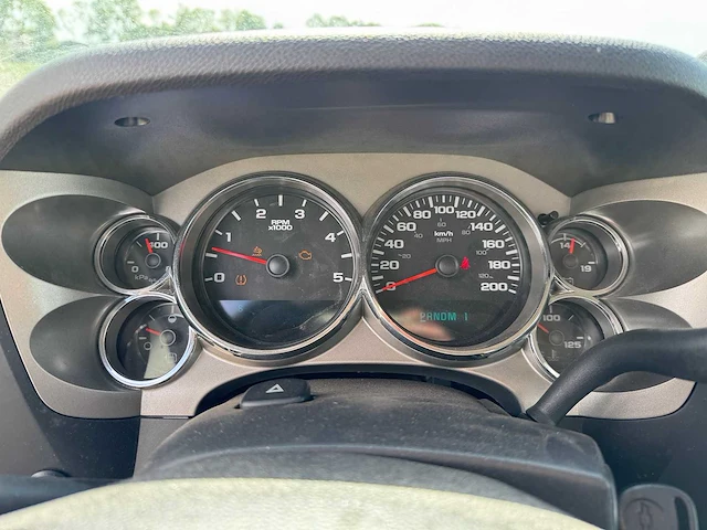 2014 chevrolet silverado 2500 hd duramax bedrijfswagen - afbeelding 11 van  28