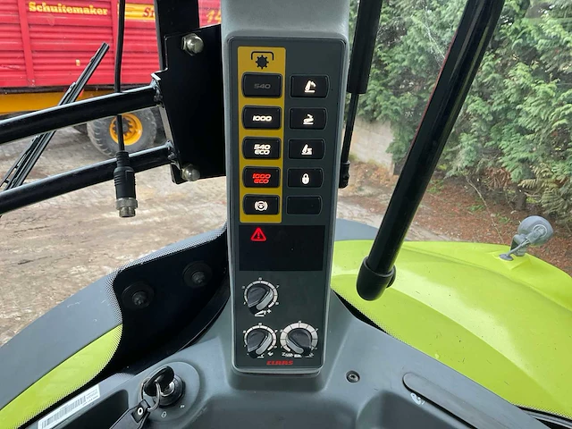 2014 claas 810 axion cmatic vierwielaangedreven landbouwtractor - afbeelding 21 van  38