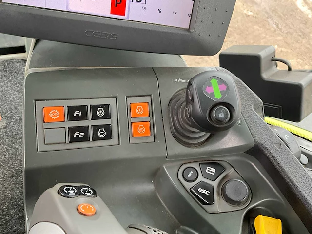 2014 claas 810 axion cmatic vierwielaangedreven landbouwtractor - afbeelding 22 van  38