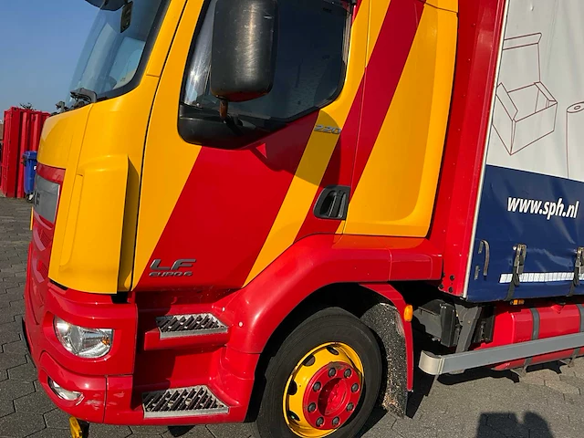 2014 daf lf 220 fa vrachtwagen met laadklep - afbeelding 3 van  44