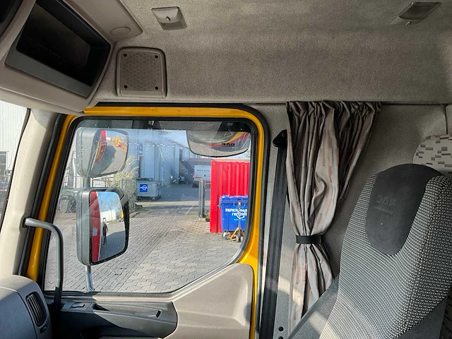 2014 daf lf 220 fa vrachtwagen met laadklep - afbeelding 24 van  44