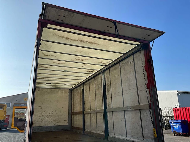 2014 daf lf 220 fa vrachtwagen met laadklep - afbeelding 33 van  44